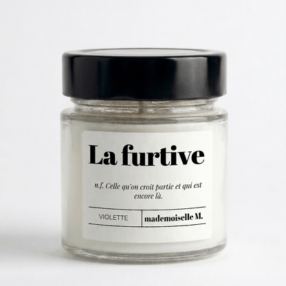 Bougie parfumée artisanale violette — La furtive, cire végétale faite main en France